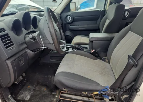 2008 Dodge Nitro Sxt z USA, uszkodzony, nr VIN 1D8GT28K88W190955